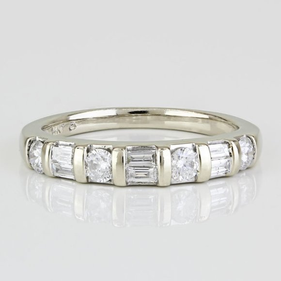 14k White Gold Baguette + Round-cut Diamond Bridal Wedding Band Ring - Picture 3 of 8